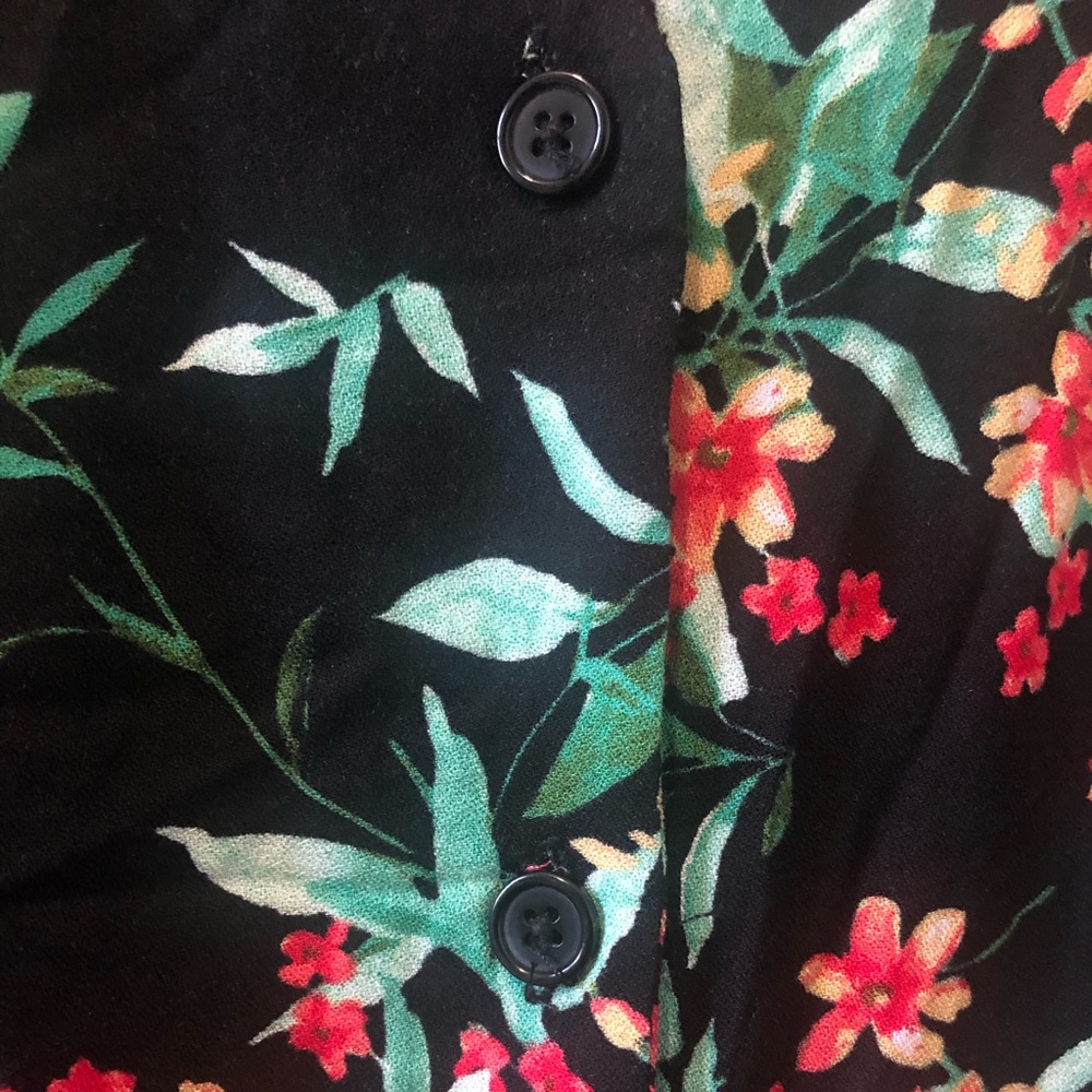 Black Floral Button-Front Top - Picture 3 of 5